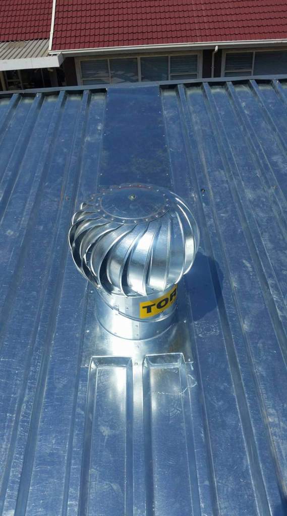 Tornado - Roof ventilation - clear air - fresh air - turbines - industrial - households - installation