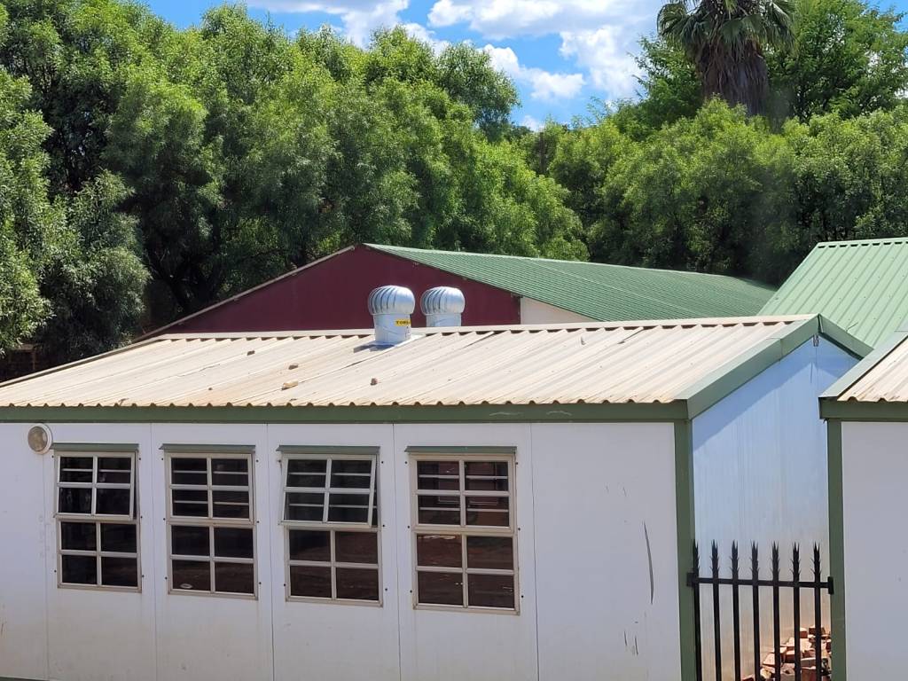 School roof - households - industrial - roof ventilation - class room ventilation - turbines